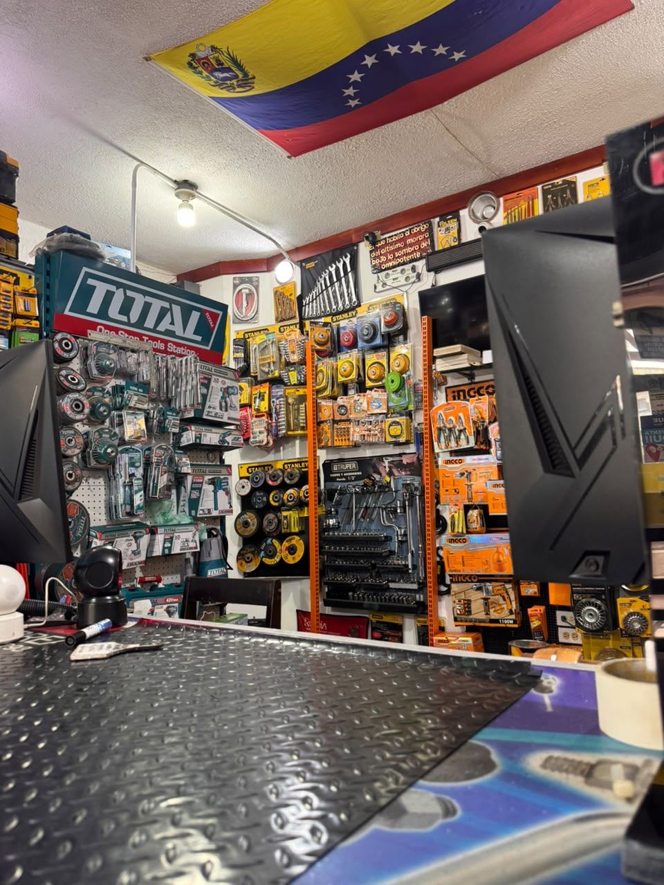 Ferrearca counter with the TOTAL tool display